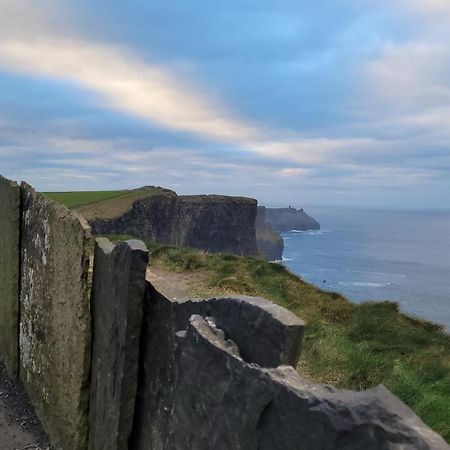 Moher Lodge Liscannor Exterior photo