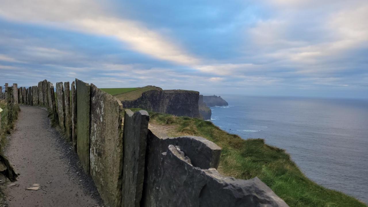 Moher Lodge Liscannor Exterior photo